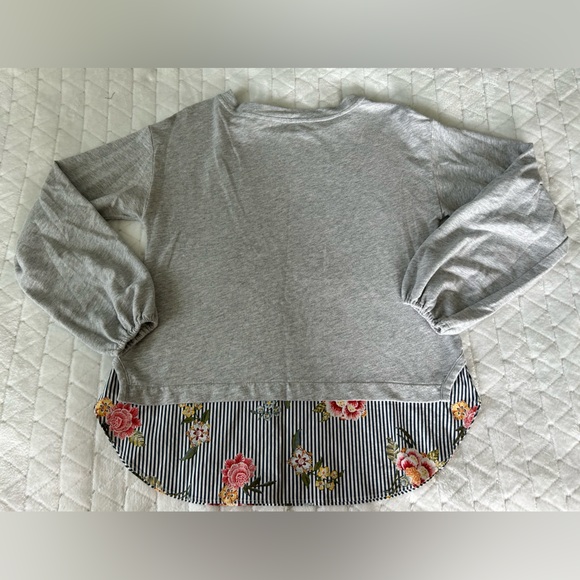 LOFT | Grey Lightweight Sweater with Striped Floral Shirt Detail | Size Small - Picture 6 of 8